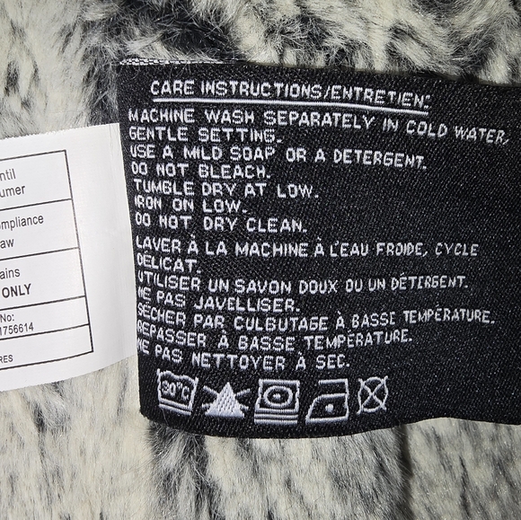 NOVELTI Down Hooded Parka (US Medium) - Picture 12 of 14